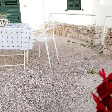 Casa Michela, 300m Dal Mare Casa vacanze Santa Cesarea Terme